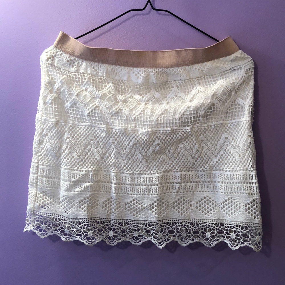 AE lace white skirt